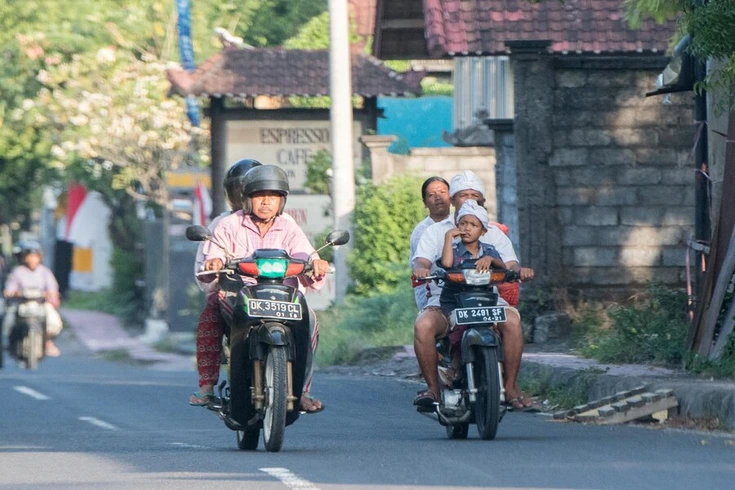Dua Pajak Kendaraan Baru Mulai Berlaku Tahun 2025